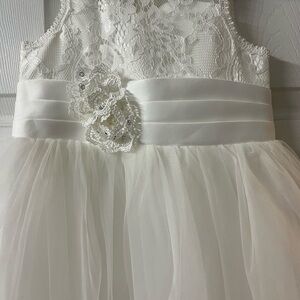 Elegant White Lace Kids Dress